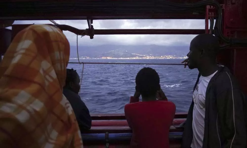 Ocean Viking docks in Sicily, disembarks migrants