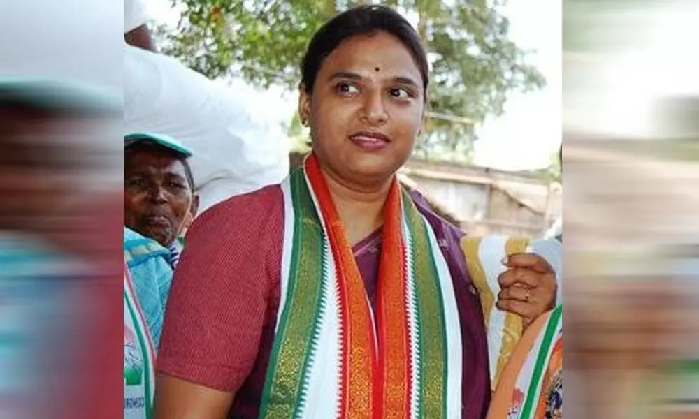 Congress fields Padmavathi Reddy as candidate for Huzurnagar by-polls