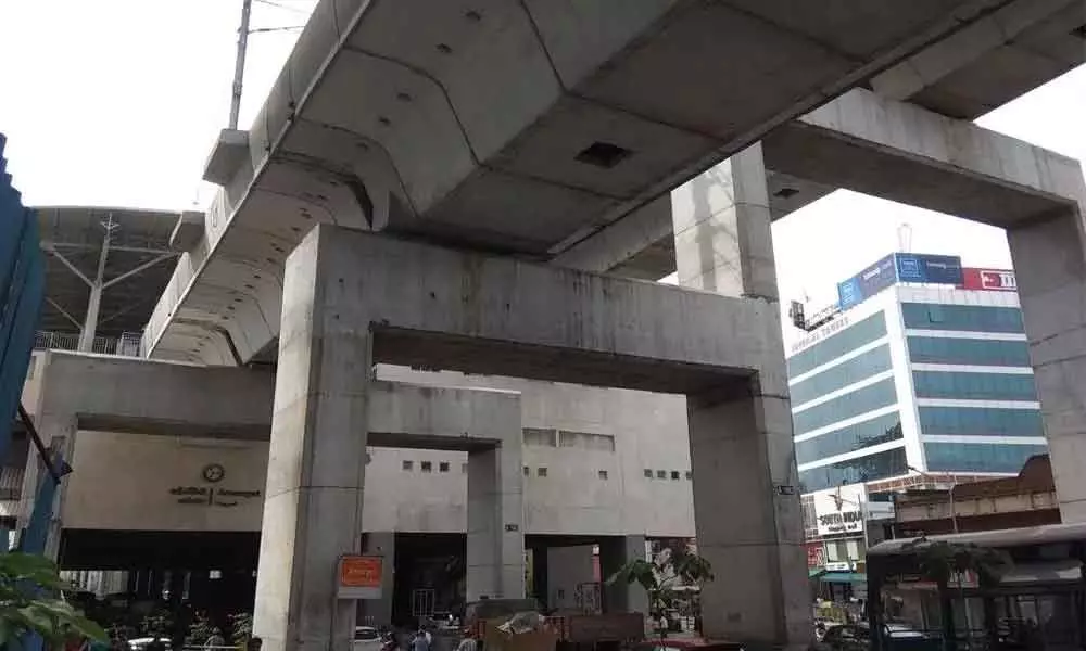 CMRS inspects Ameerpet Metro Station mishap site