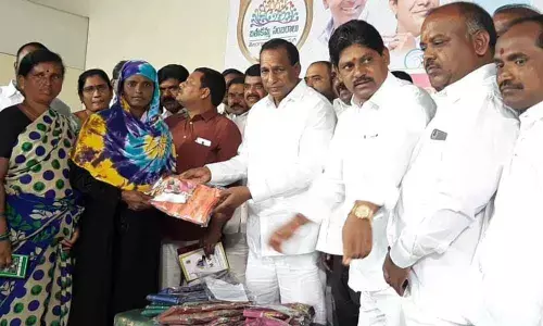 Minister Malla Reddy distributes Bathukamma sarees at SSS Garden