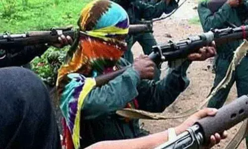 3  killed as Naxals blow up oil tanker