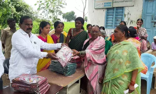 Bathukamma gift at Chevella