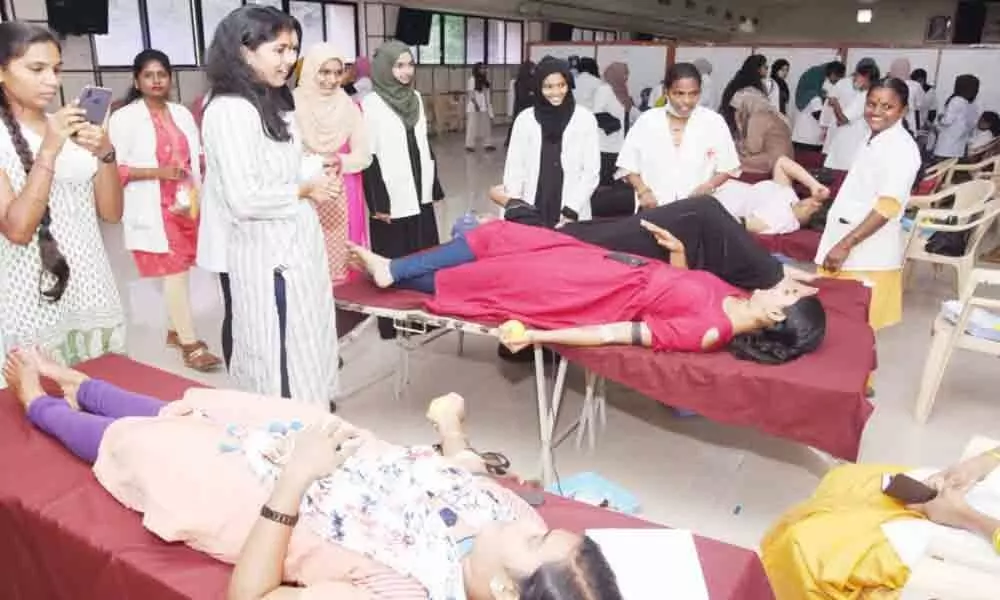 Blood donation camp held at Sultan-ul-Uloom College