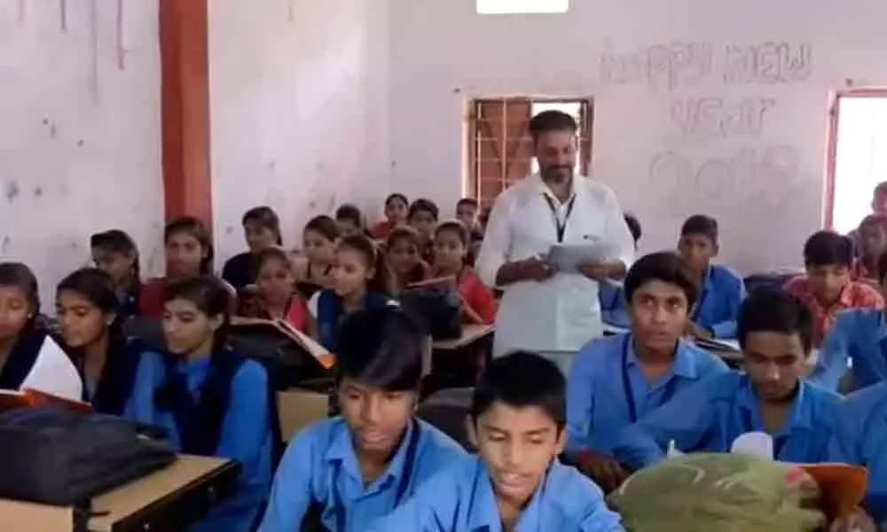 Peon teaching Sanskrit for 23 years