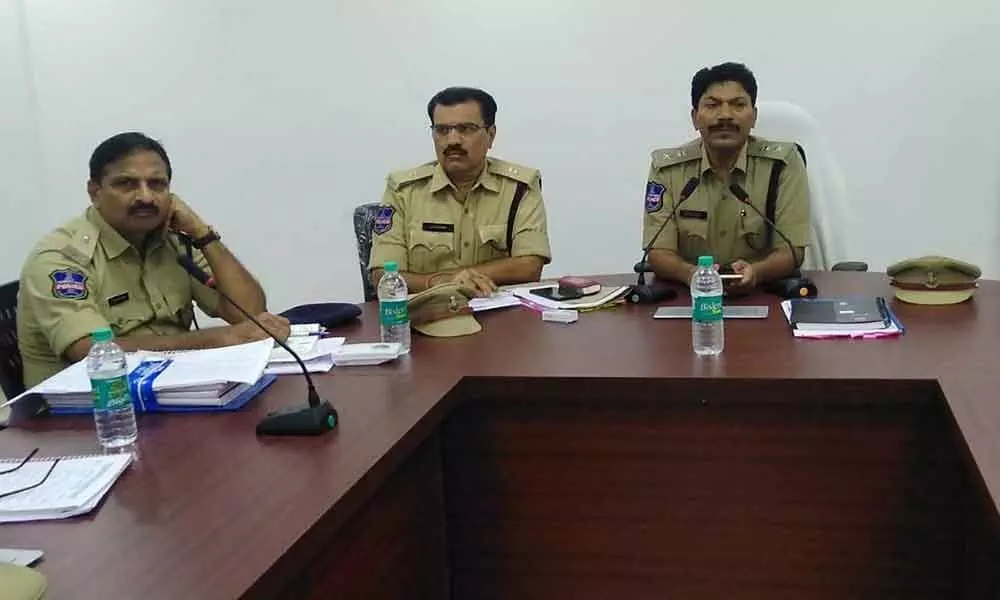SP M Narayana reviews performance of police stations