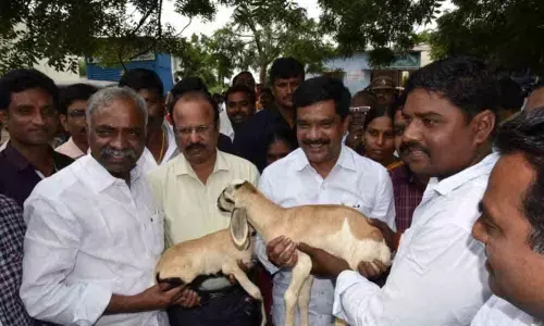 Nizamabad: Recession or not, KCR never stops welfare schemes