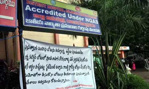 Rajamahendravaram: Kin become restive as officials offer no hope