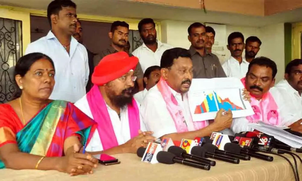 Karimnagar: TRS challenges Cong for open discussion on irrigation projects