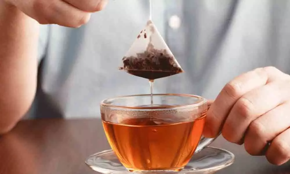 Plastic teabags releasing microscopic particles into your drink