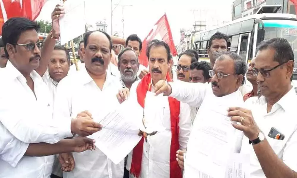 CPI protests cancellation of debt waiver GO in Guntur