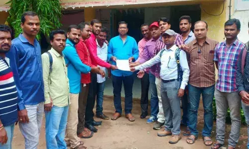 Journos urge govt to address issues