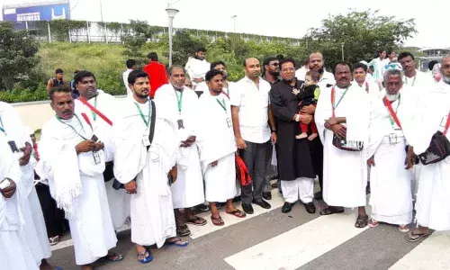 On Umra to holy city