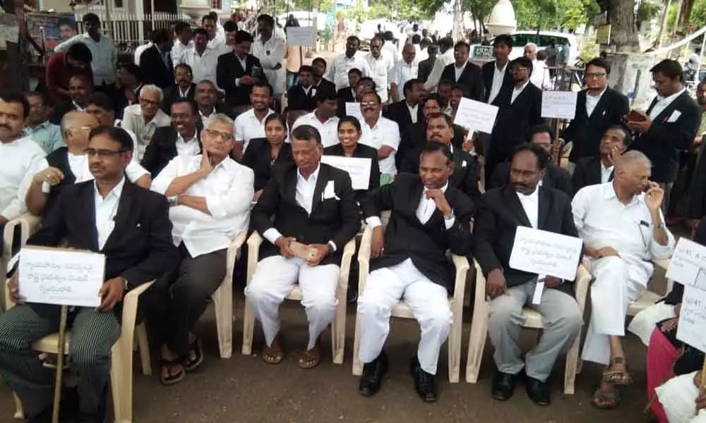 Warangal: Lawyers protest for amendment of Section 41