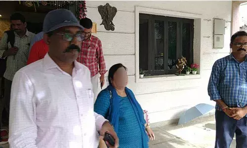 ACB sleuths arrested Director of IMS and are enquiring her at BanjaraHills office