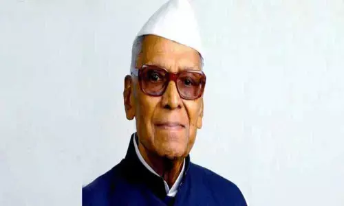 Rich tributes paid to Konda Laxman Bapujia