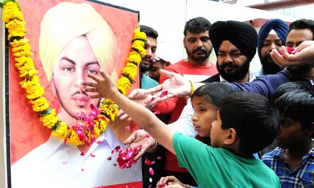 Punjab, Haryana CMs remember Bhagat Singh