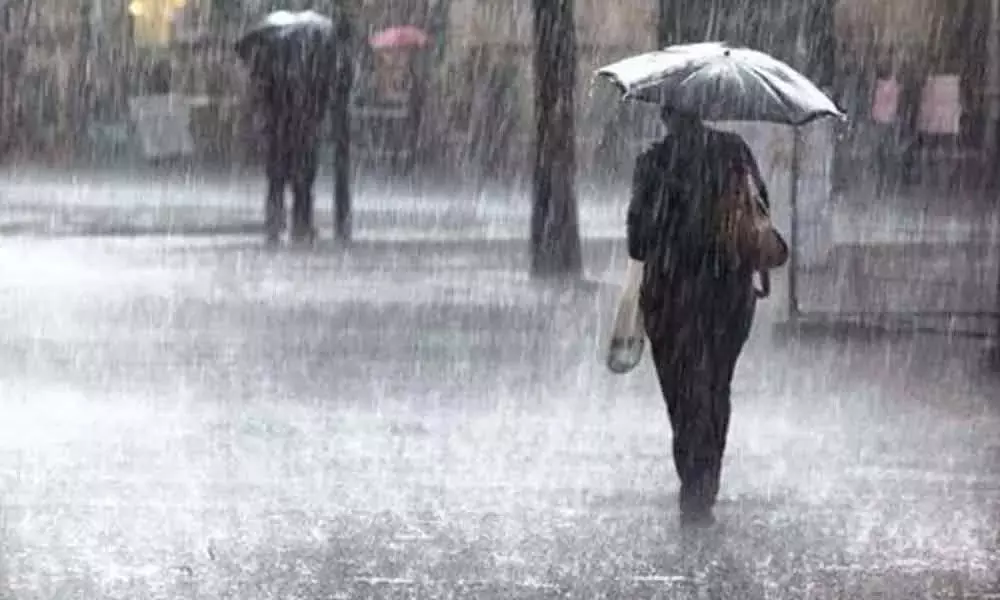 Heavy Rains Lashes Out In Anantapur District