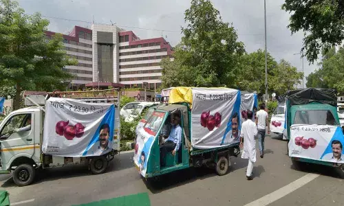 70 vans selling onions at 23.90 per kg: Arvind Kejriwal