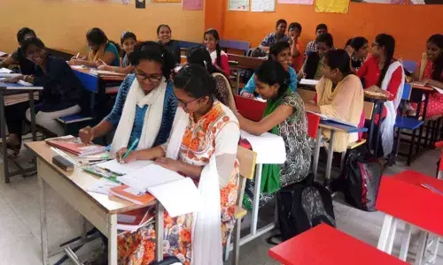 Students body demand action against corporate schools