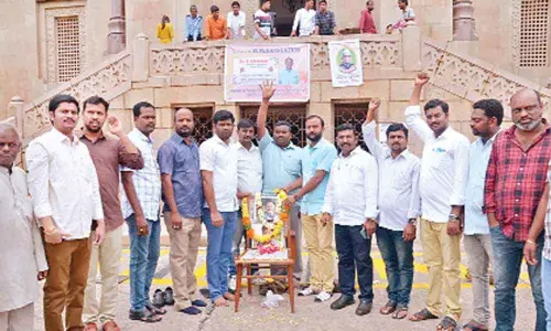 Rich tributes paid to Venu Madhav