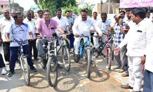 Cycle rally marks World Heart Day in Wanaparthy