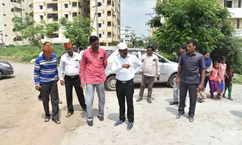 Nizamabad Collector Ram Mohan wants city clean