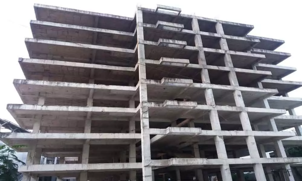 7-storeyed bldg remains incomplete for a decade