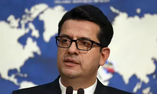 Yemens legitimate government attacked Saudi oil facilities as defensive measure: Iran