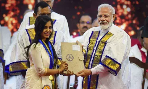 Modi extols Tamil, says it echoes across US