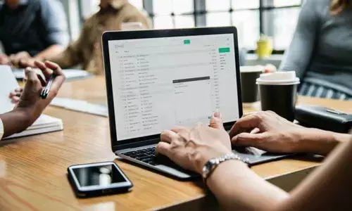 Overseas job seekers face hiccups