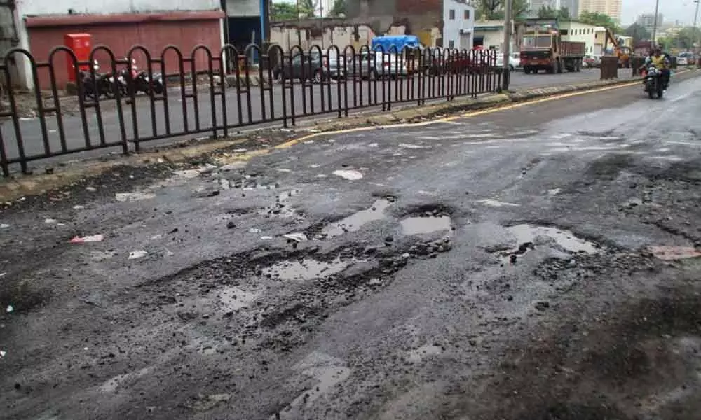 50 MLAs to survey city roads to fix potholes in Delhi