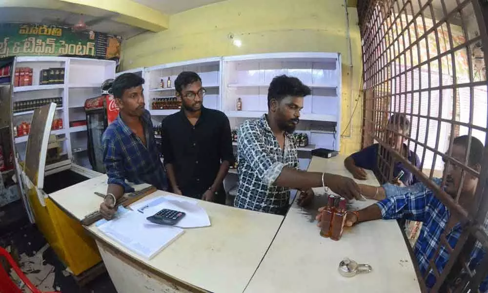 Visakhapatnam: APSBCL opens liquor shops in district