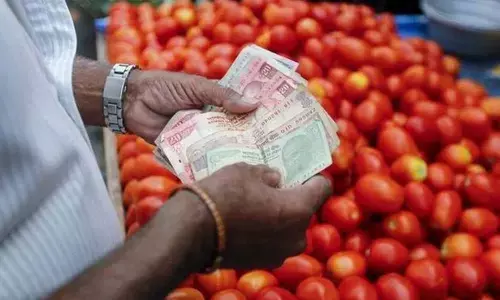 Now, tomato price soar to Rs 80 per kg in Delhi