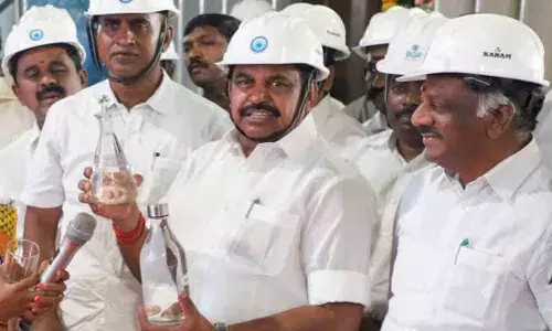 Tamil Nadu Minister sets an example, drinks treated sewage water