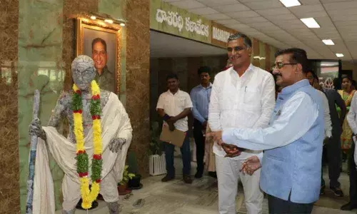 Tributes paid to Mahatma