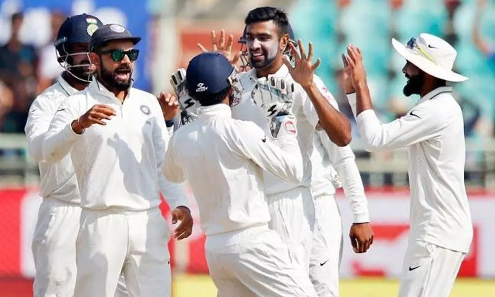 India dominate the proceedings at lunch as openers hold ground in Vizag