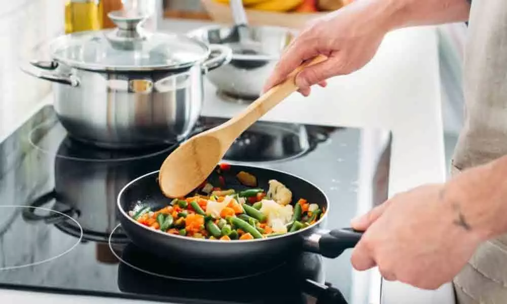 Cooked food alters gut bacteria population: Study