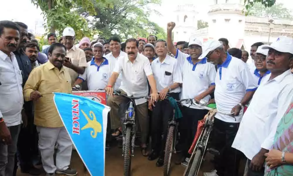 Cycle rally spreads awareness on environment in Warangal