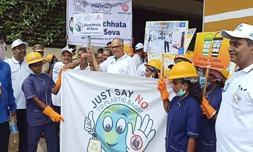 Swachh Pakhwada held at railway stations