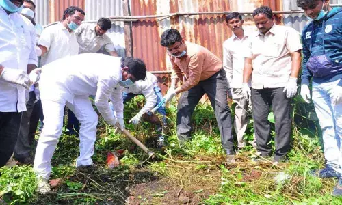 Swachh drive conducted at Andole