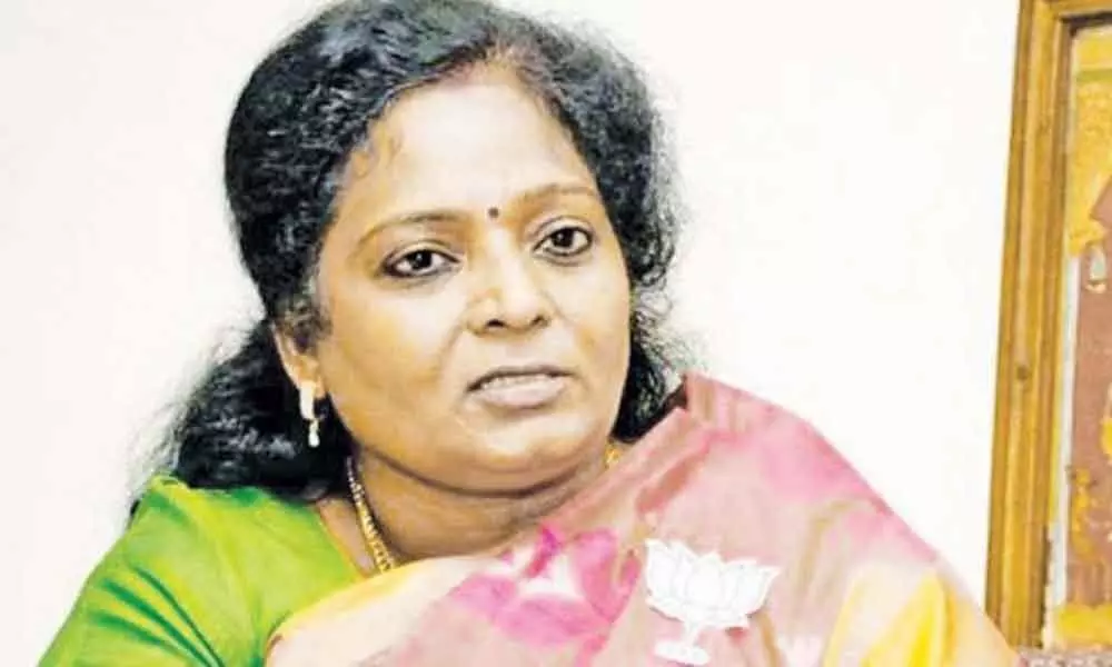 Governor Tamilisai holds meeting with VCs of Ambedkar university