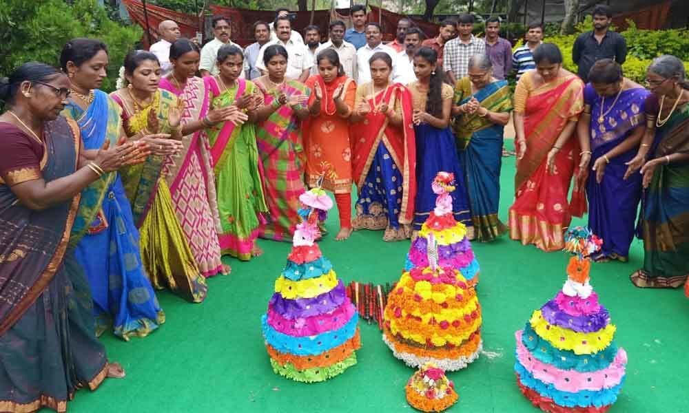 Bathukamma played with zest