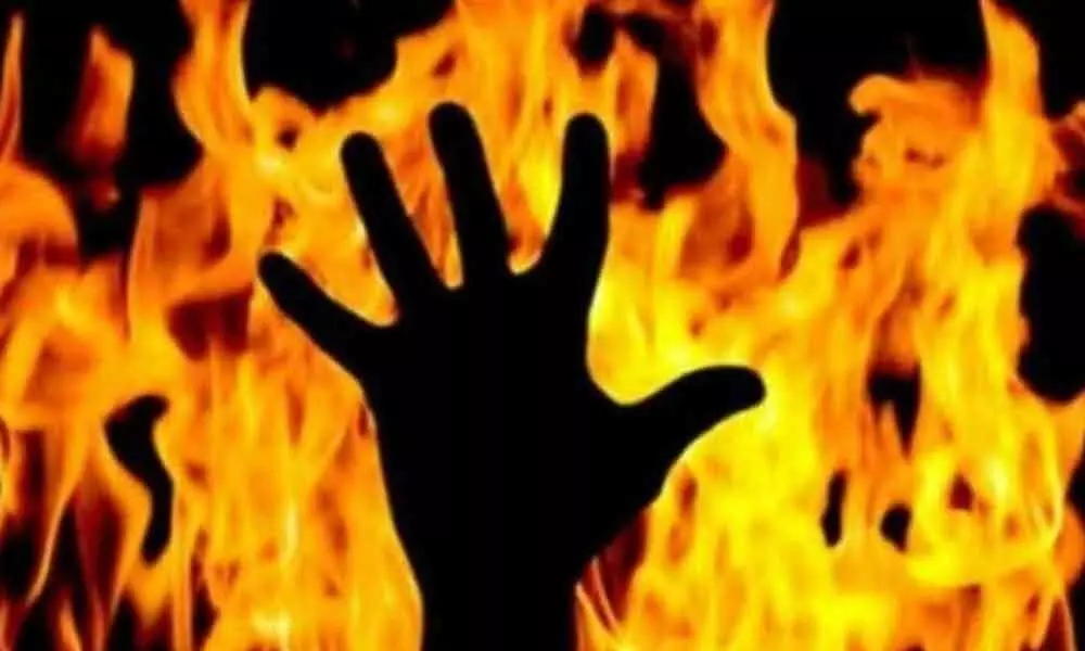 Telangana: Unidentified assailants set man ablaze at Jangaon