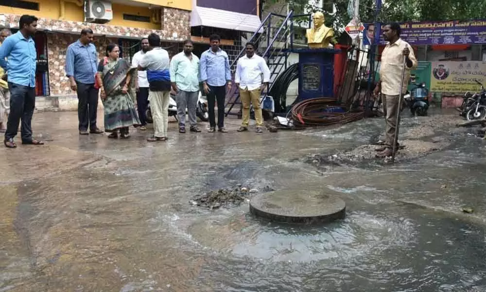 Stop drainage overflow, Corporator V Srinivas Reddy tells officials