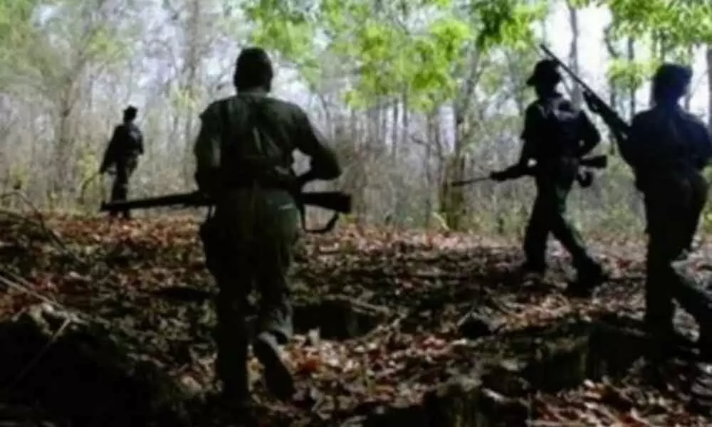 Maoists kill two cops in Jharkhand
