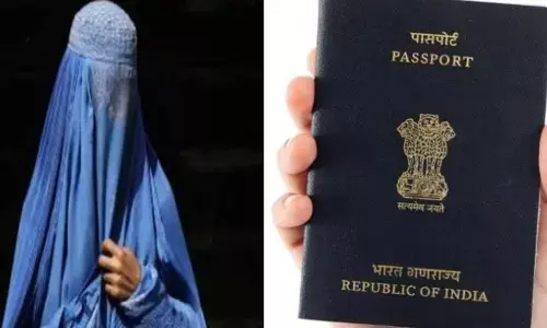 Pak woman gets Indian citizenship after 35 years Pak woman gets Indian citizenship after 35 years