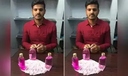 Hyderabad: Turkayamjal VRO caught in ACB net