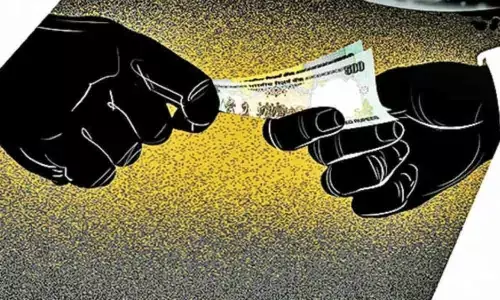 ACB traps two officials of Mines and Geology department in Wanaparthy