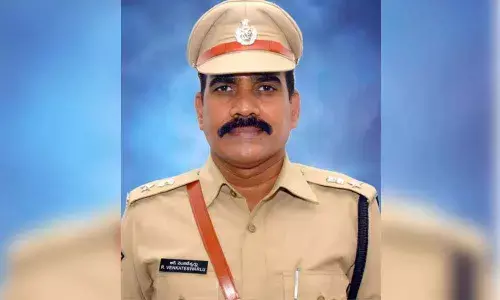 EC shifts SP of Suryapet for partisan attitude