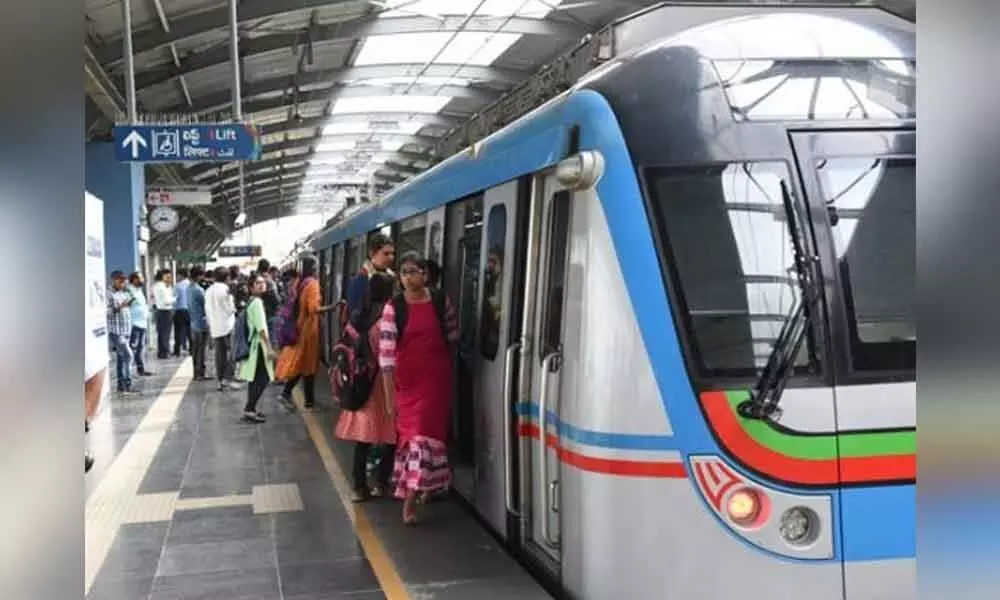 Hyderabad metro to run train at every 3 minutes in view of TSRTC strike